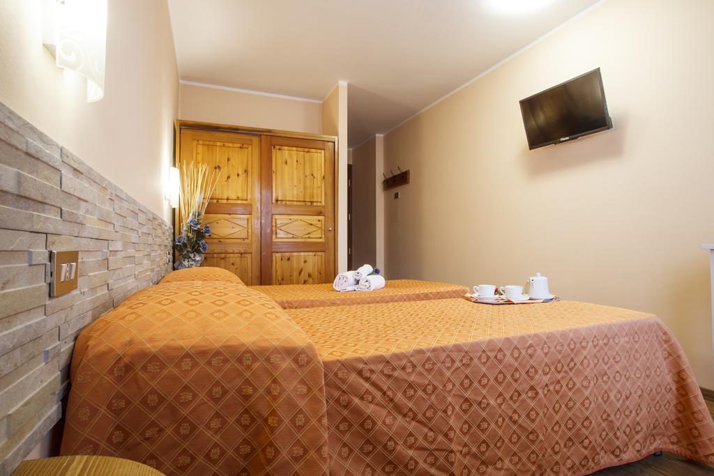 Hotel Olimpic Sestriere Exterior photo